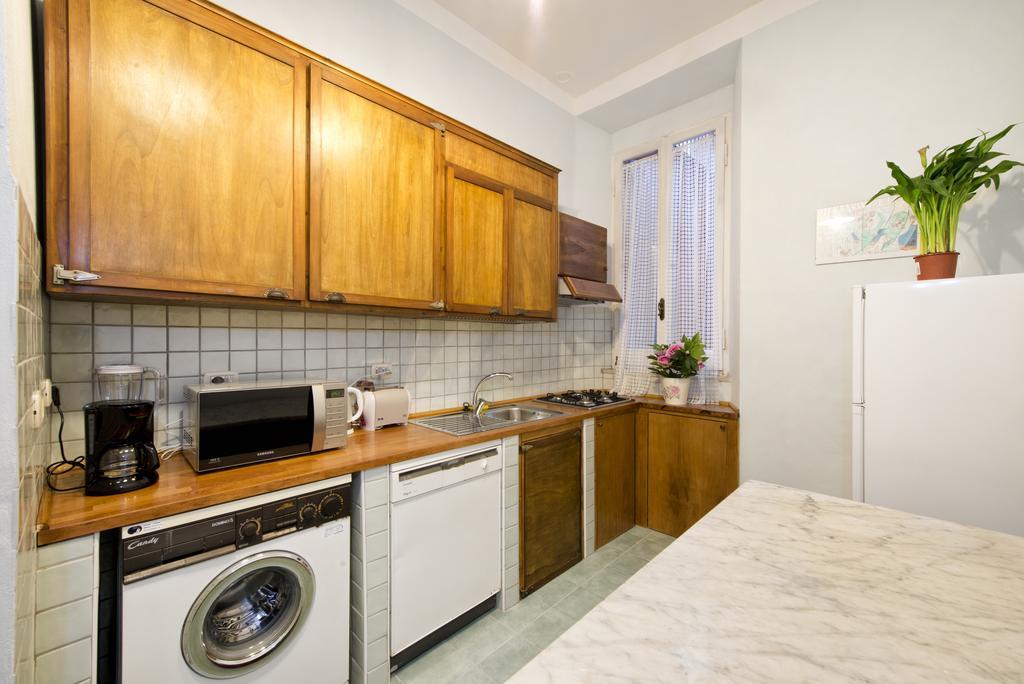 Fontana De Trevi Apartment Ρώμη Δωμάτιο φωτογραφία