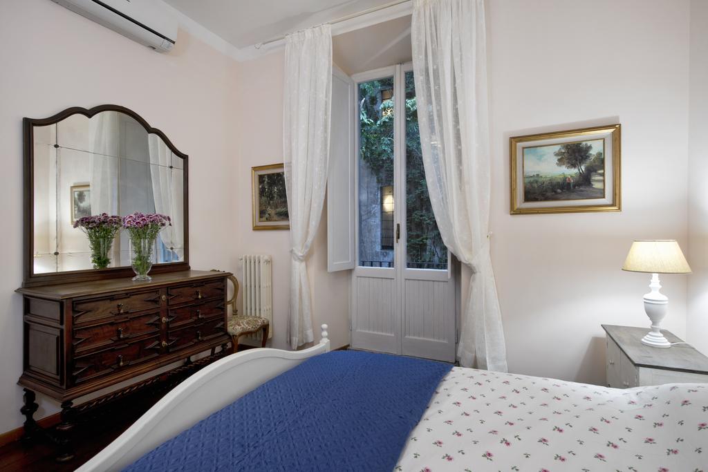 Fontana De Trevi Apartment Ρώμη Δωμάτιο φωτογραφία