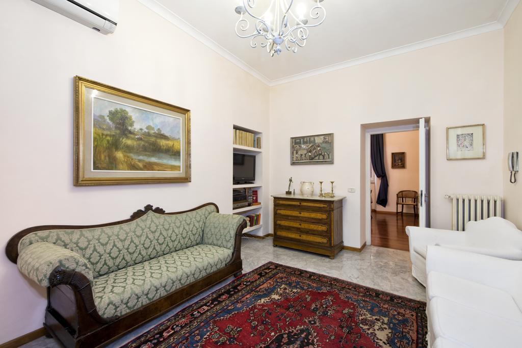 Fontana De Trevi Apartment Ρώμη Δωμάτιο φωτογραφία