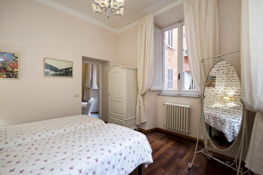 Fontana De Trevi Apartment Ρώμη Δωμάτιο φωτογραφία